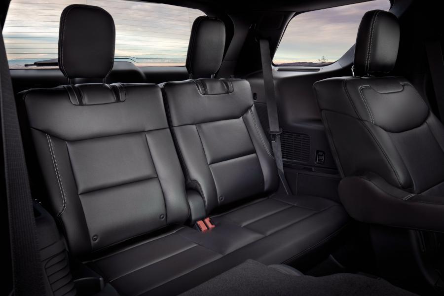 Интерьер Ford Explorer Platinum 2019 года  (фото 14 из 17)